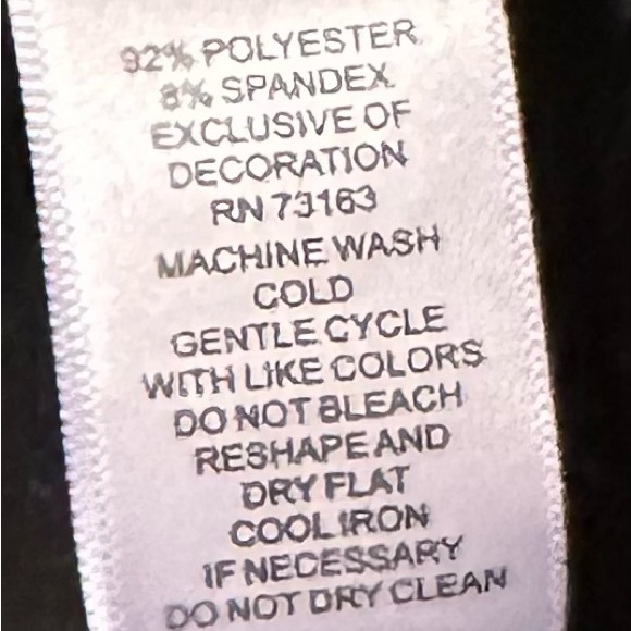 Cable & Gauge Black Velvet top, Size Large, no rubs, or holes - Picture 5 of 5